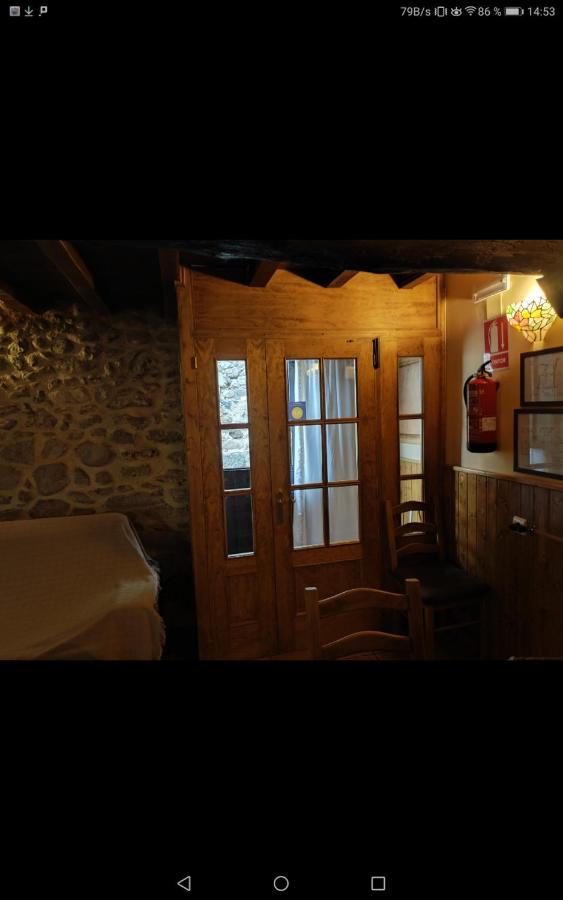La Casa Del Vado Guest House Hervas Luaran gambar