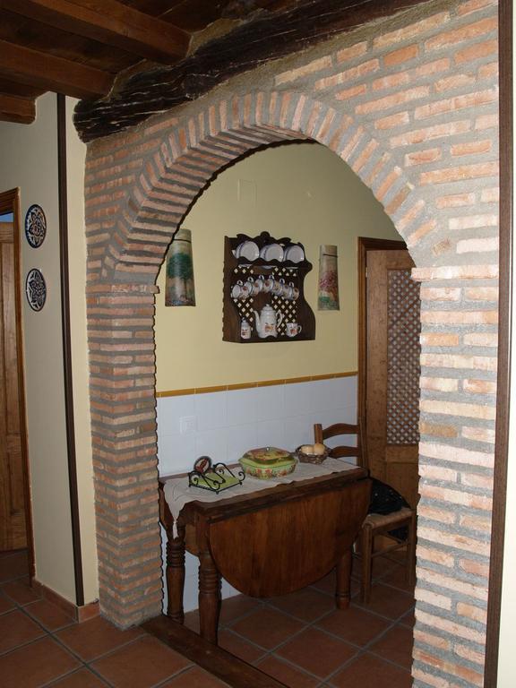 La Casa Del Vado Guest House Hervas Luaran gambar