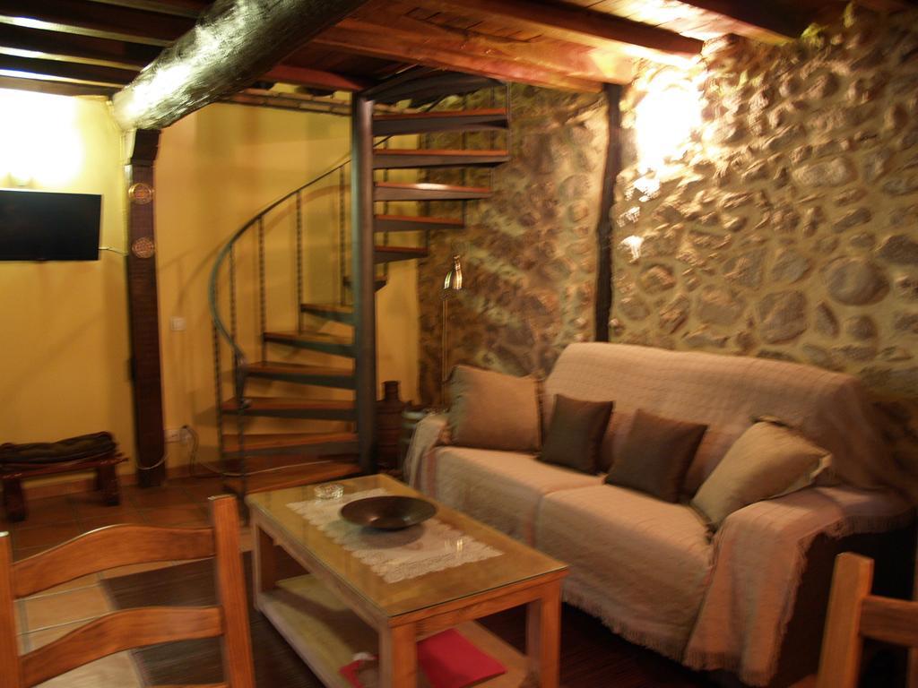 La Casa Del Vado Guest House Hervas Luaran gambar