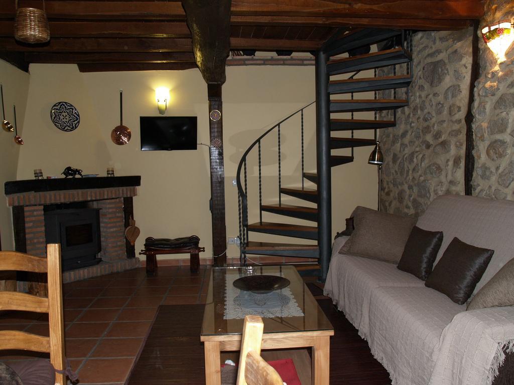 La Casa Del Vado Guest House Hervas Luaran gambar