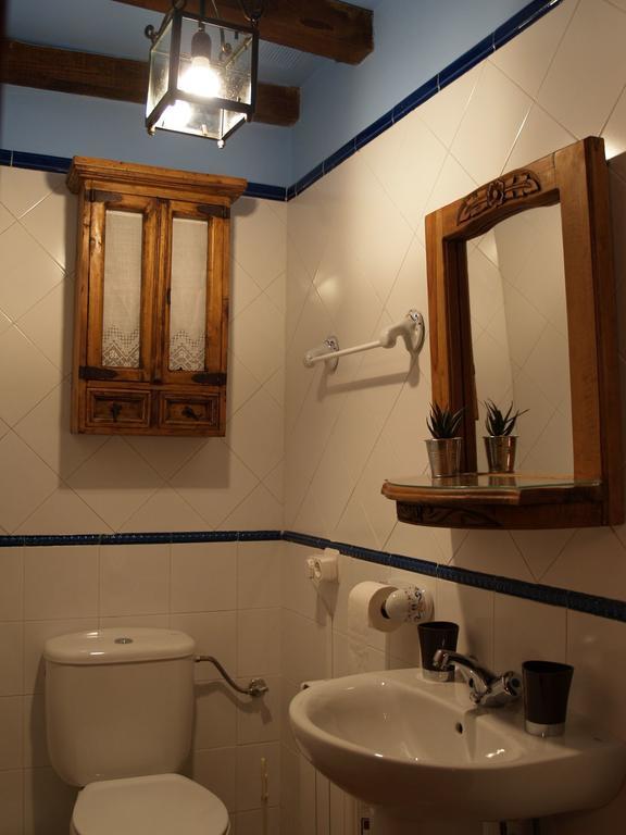 La Casa Del Vado Guest House Hervas Luaran gambar