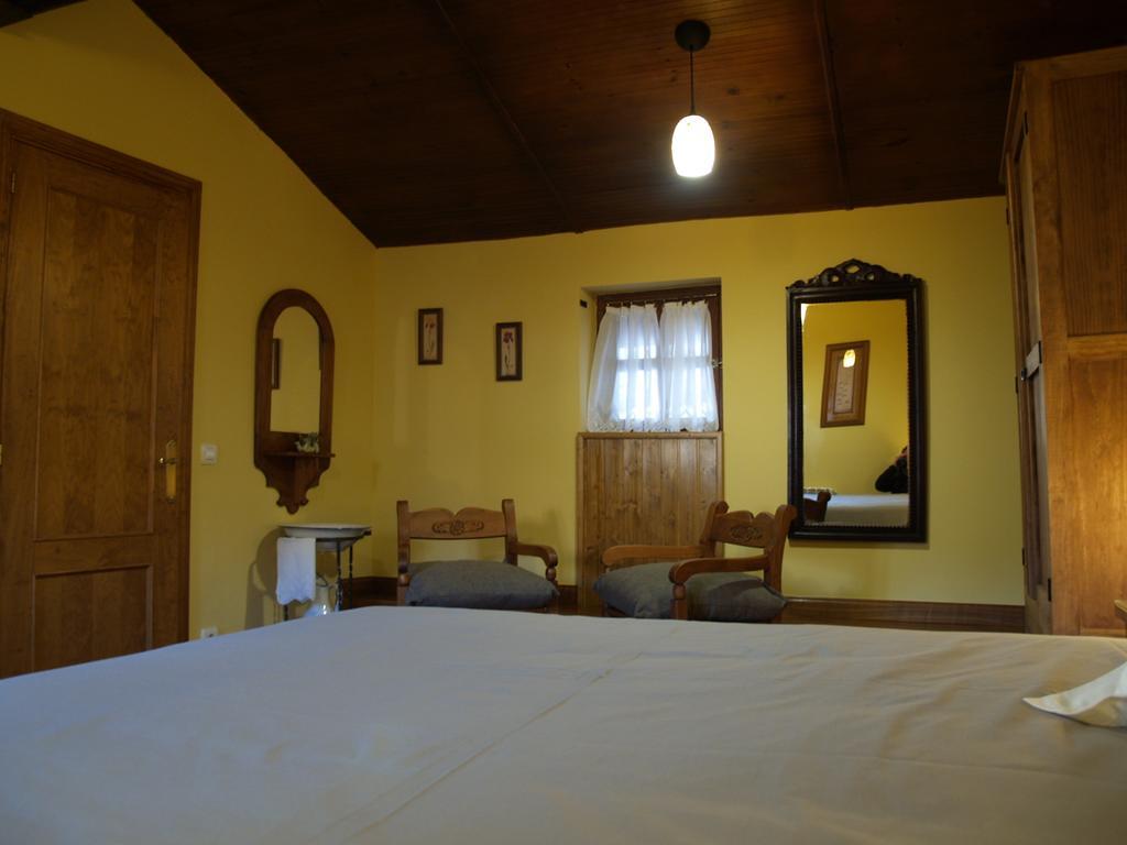 La Casa Del Vado Guest House Hervas Luaran gambar